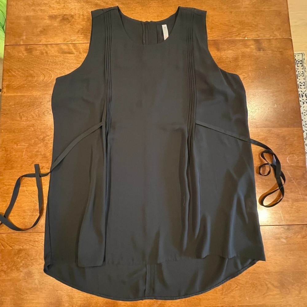 Melissa McCarthy 7Seven Black Sleeveless Pleated  XL Blouse Tie back Gold Zipper